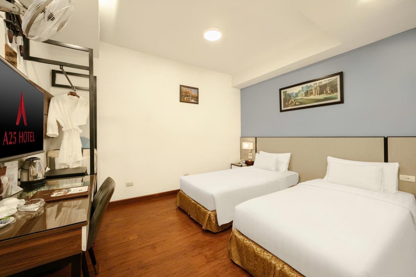 A25 Hotel - 46 Chau Long Ханой Екстер'єр фото