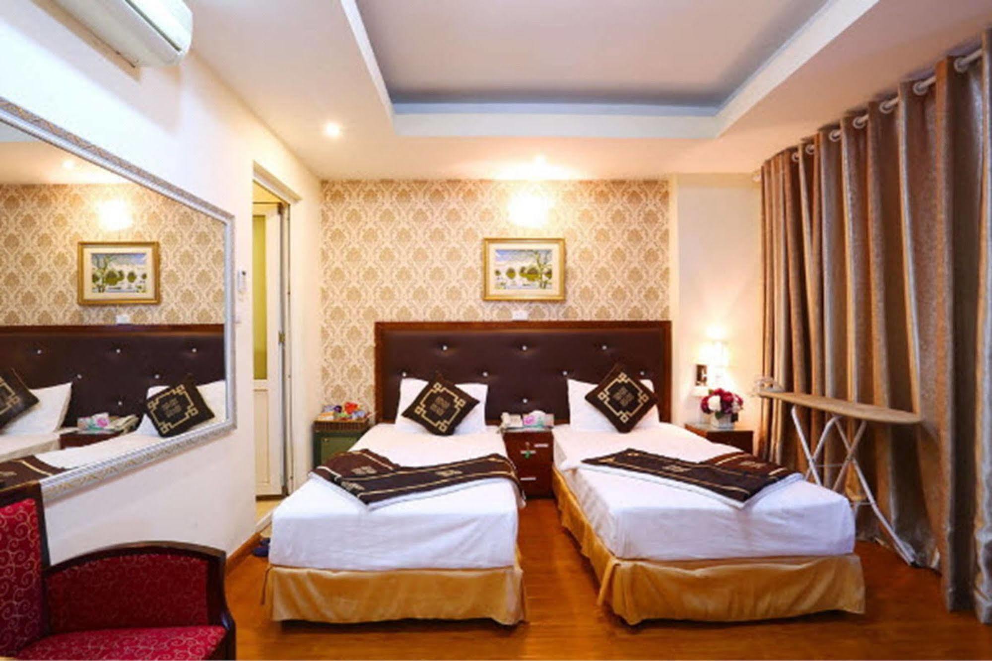 A25 Hotel - 46 Chau Long Ханой Екстер'єр фото