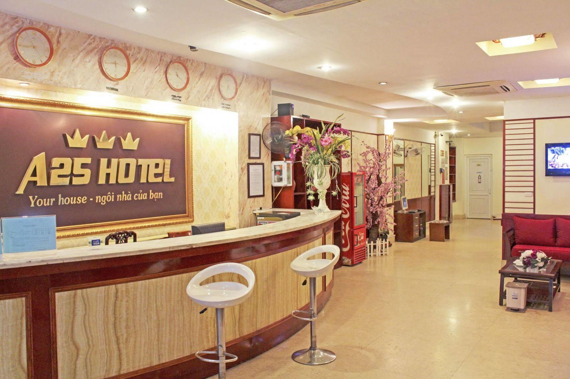 A25 Hotel - 46 Chau Long Ханой Екстер'єр фото